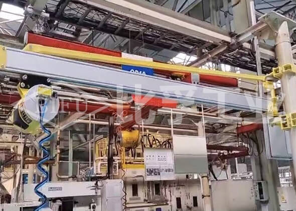 汽車主機(jī)廠氣動(dòng)平衡吊配墻壁吊案例